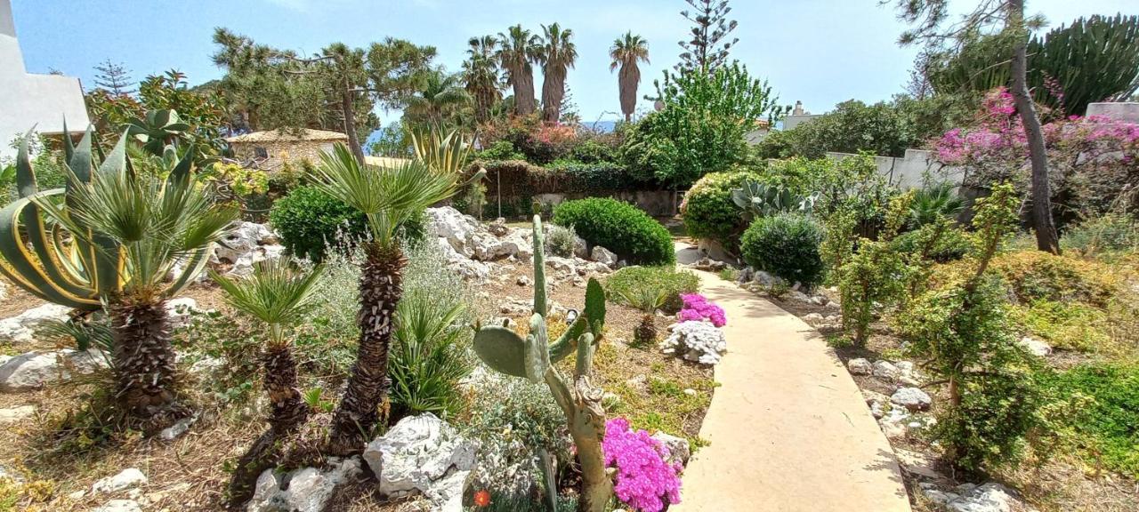 A Due Passi Dal Mare Con Piscina Villa Фонтане Бианче Екстериор снимка