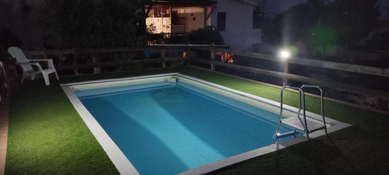 A Due Passi Dal Mare Con Piscina Villa Фонтане Бианче Екстериор снимка