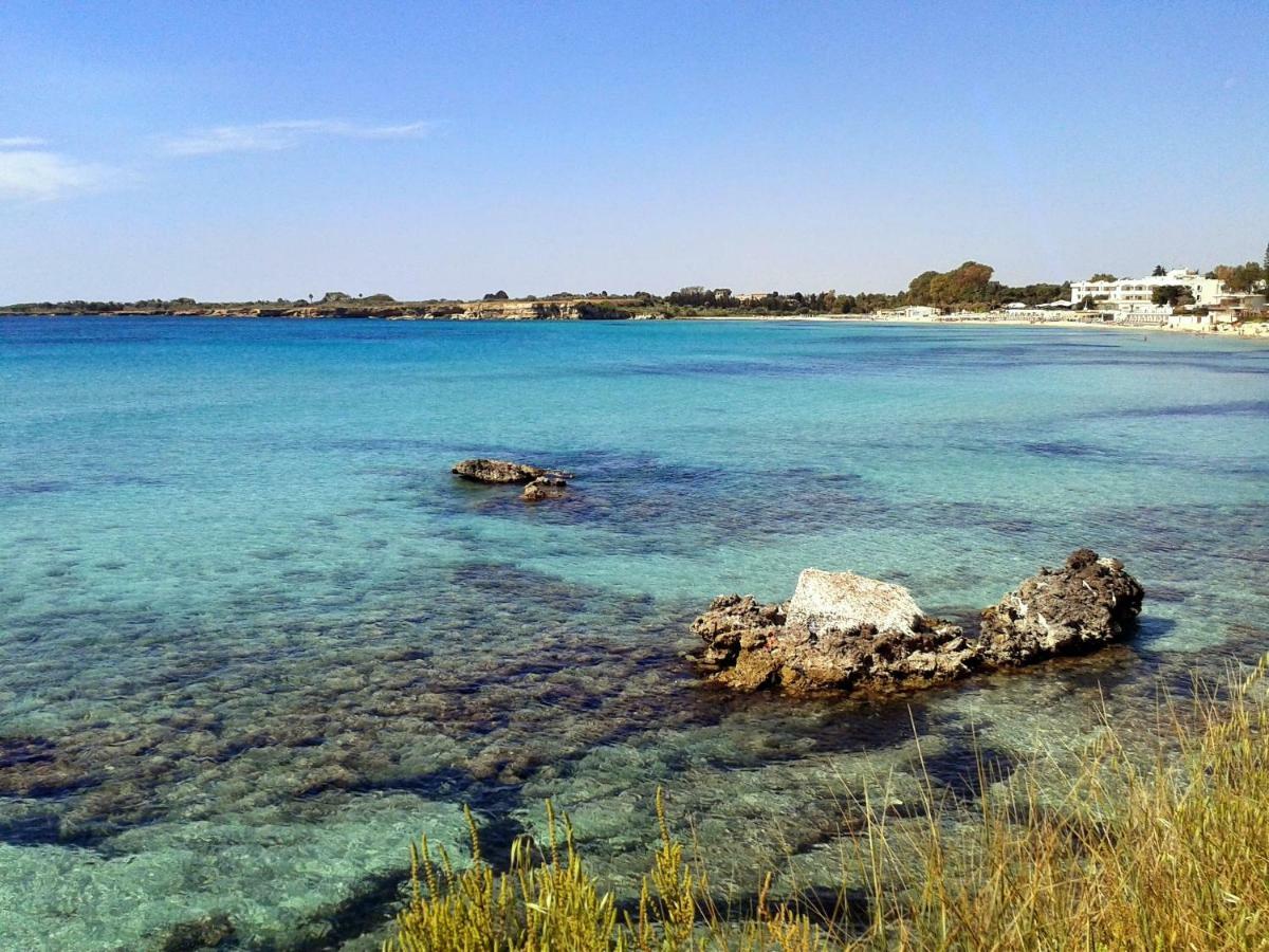 A Due Passi Dal Mare Con Piscina Villa Фонтане Бианче Екстериор снимка